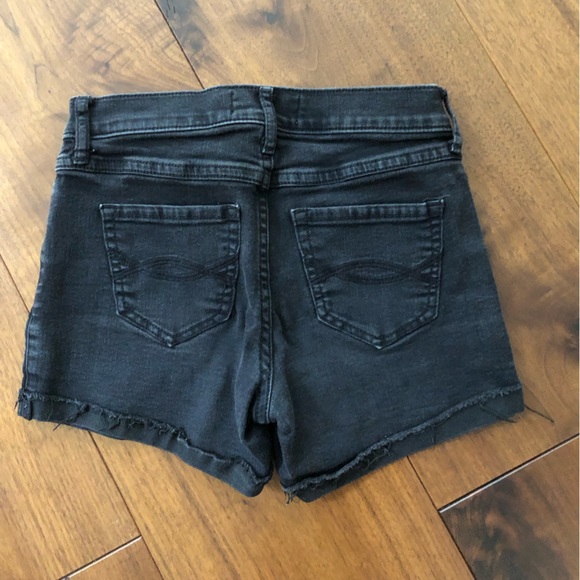 Abercrombie kids black jean shorts - Picture 2 of 3